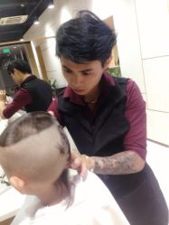 @Tommy斌-CARR SALON