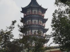 -绳金塔