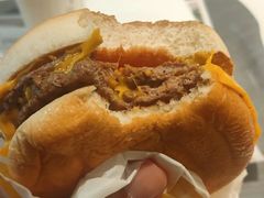 双层安格斯MAX厚牛芝士堡-麦当劳(浦珠路得来速店)