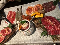 -山川小町·极番烧肉(新地假日广场店)
