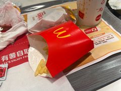 -麦当劳(上海虹桥站30B检票口楼上)