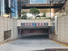 入口-中庚漫游城停车场