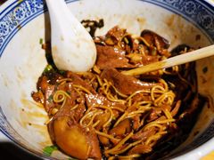 蛤蜊猪肝面-沪西老弄堂面馆(定西路店)