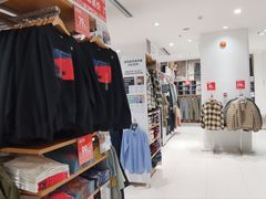 -优衣库(上海金桥国际商业广场店)