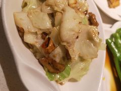 干锅手撕包菜-香港新发烧腊茶餐厅(书城店)