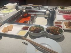 -海底捞火锅鲜切牛肉主题店(长寿路店)