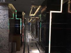 -蓝尊量贩(黄河路店)