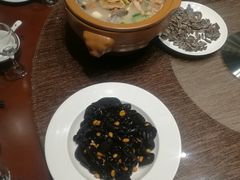 -郑庄脂渣海鲜楼(九水路店)