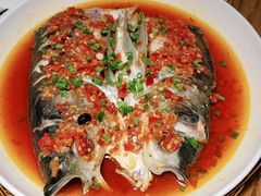 老坛剁椒蒸鱼头-爱碗亭·鲜炒湖南菜(壹城中心店)