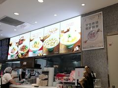 -小杨生煎(金山百联购物中心3楼店)