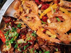 香辣虾牛仔骨-小鱼小牛·鱼牛干锅·脆鱼火锅(世欧广场店)