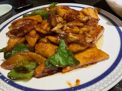 -靠山屯东北农家菜(八龙桥雅苑店)
