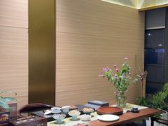 -红鼎豆捞·非遗鲍皇汤火锅(宝丰路店)