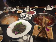 -重庆德庄火锅(体育中心店)