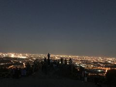 -鬼笑石后山停车场