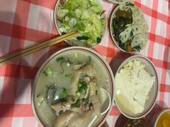-老方桌烂蹄花川菜馆(九龙坡店)