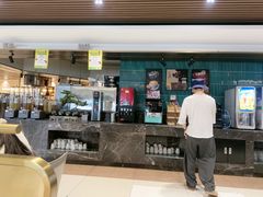 -金马门国际美食百汇(珞喻路店)
