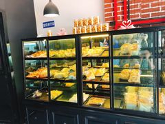 面包甜点陈列柜-美事客·面包·蛋糕·甜品(CBD店)