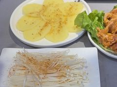 -外婆掌柜·东北家庭烤肉(托乐嘉店)