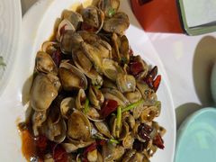 -嗨辣小聚·盘锦河蟹·海鲜烧烤龙虾(盘锦十年好店)