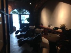 -THE BARN大屋理发馆