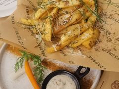 -Mark&Mars Restaurant