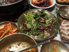 -草家酱蟹炭火烤肉店(珲春南路一店)