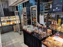 面包甜点陈列柜-皇后西斯汀饼店(文化路店)