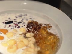 -RUXU入续糖水铺与包(卓悦中心店)
