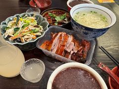 -古都历食南京菜·烤鸭·鸭血粉丝·汤包(南京博物院店)