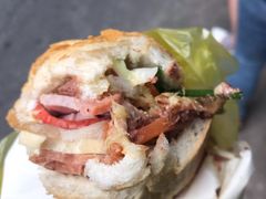 -Bánh Mì Huynh Hoa