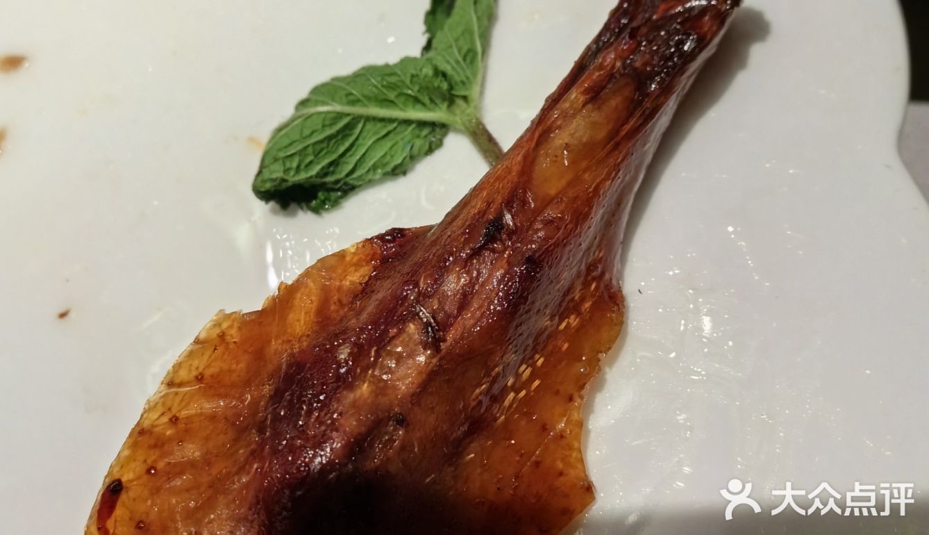 大概率周边都有一个四世同堂 寓意好,口味好,性价比佳