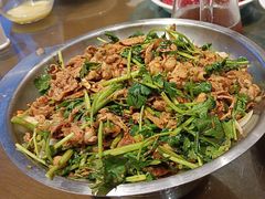 -赶海部落海鲜城(海阳路店)