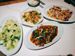 -饭饱香土碗菜(新科店)