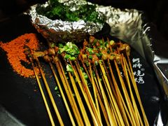 -何师烧烤Pro ·江湖川菜·小龙虾·精酿(太古里旗舰店)