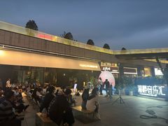 -臻鲜燕海鲜融合餐厅(金陵style店)