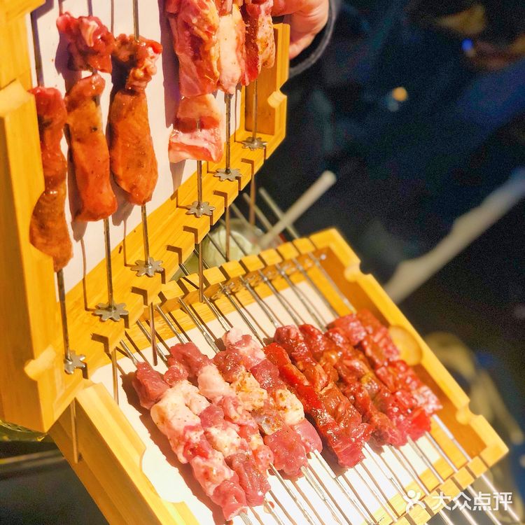 魔都新晋牛肉烧烤，呼伦有肉赞一记[加油]