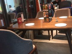 大堂-有红鸡毛店·川菜(建设路店)