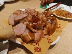 -六泰居·尔滨地标·东北菜(泰山路店)