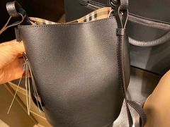 -BURBERRY(青岛海信广场店)