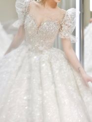 -莫小姐婚纱