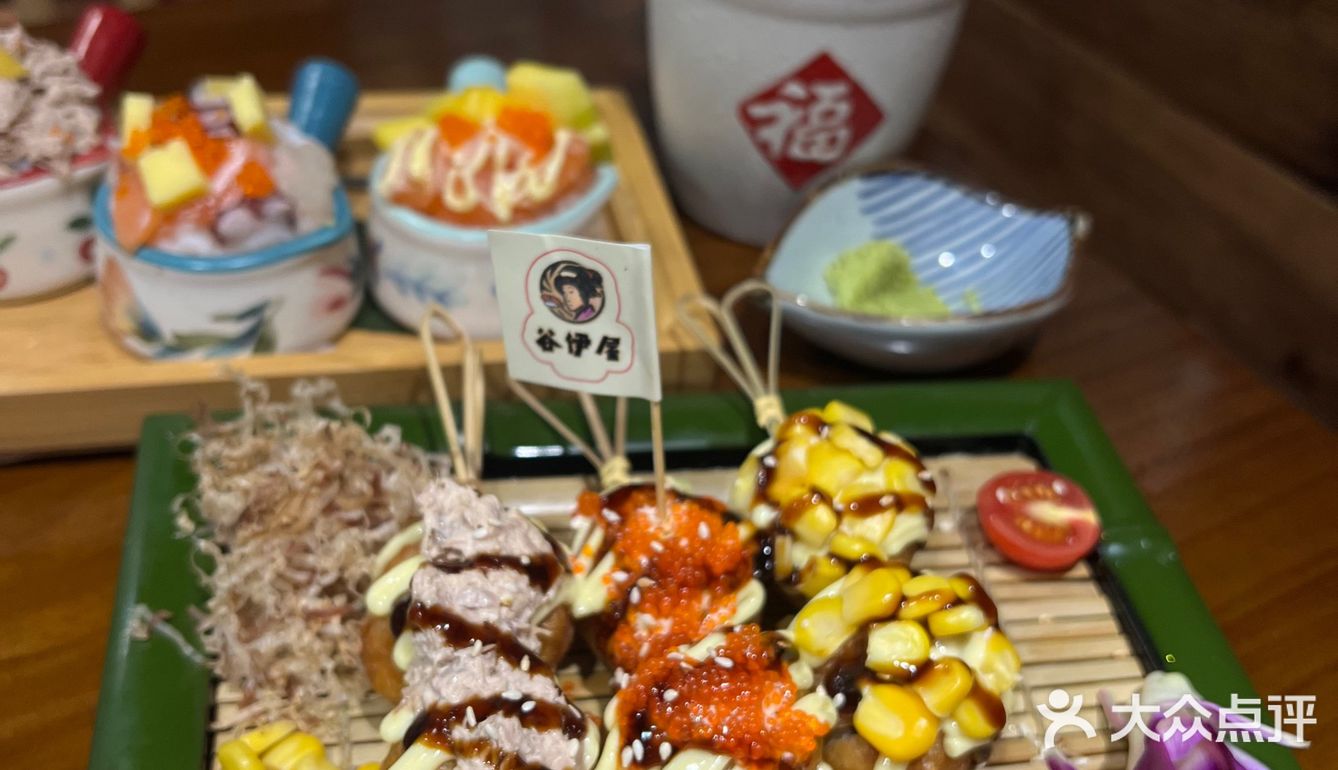 过分！龙猫陪吃饭！还有零食任吃！