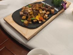 -胡记饭店(保工街店)