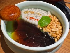 -吃饭皇帝大土家民族菜(荟聚店)