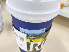 -瑞幸咖啡(大连罗斯福广场一层店)