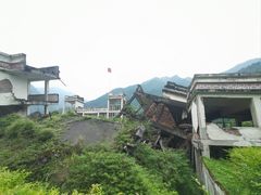 -四川汶川特大地震漩口中学遗址