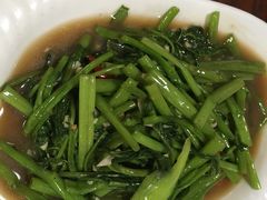 -Dang restaurant (patong phuket)