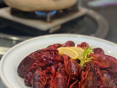 茅台熟醉小龙虾-金龙·打边炉(南京西路店)