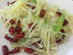 酸辣土豆丝-天天向上素食餐厅(五台山店)