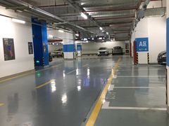 -宝龙城市广场1期-地下停车场